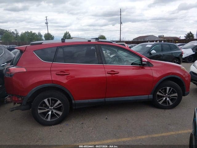 2017 TOYOTA RAV4 XLE 14