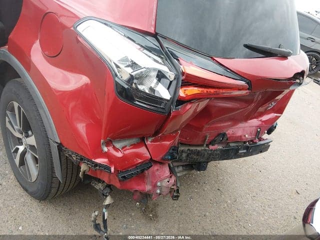 2017 TOYOTA RAV4 XLE 6