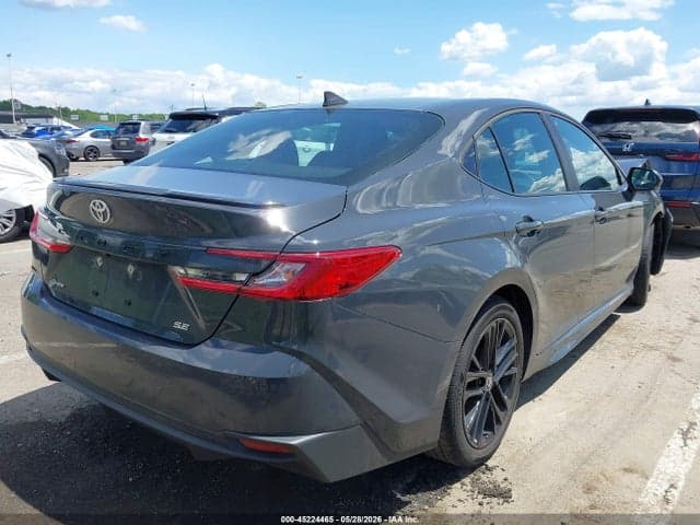 2025 TOYOTA CAMRY SE 4