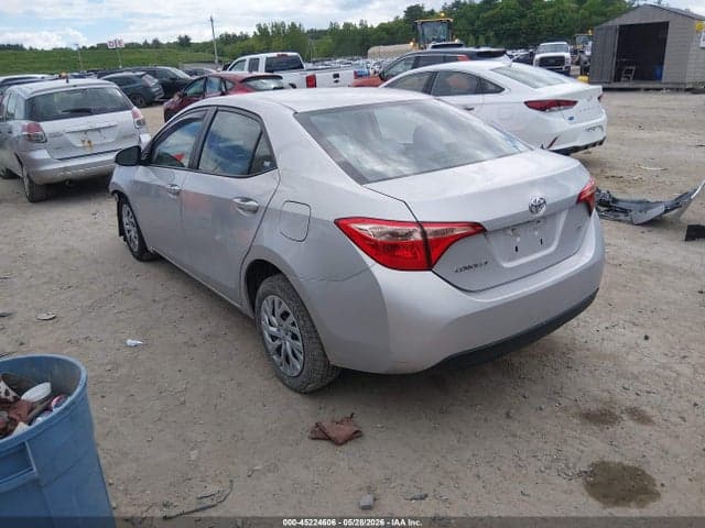 2018 TOYOTA COROLLA LE 3