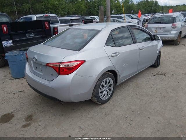 2018 TOYOTA COROLLA LE 4