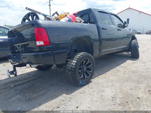 2019 RAM 1500 CLASSIC BIG HORN 4X4 5'7 BOX 4