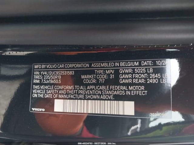 2025 VOLVO XC40 B5 PLUS DARK THEME 9