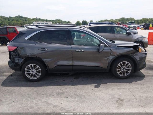2020 FORD ESCAPE SE 13