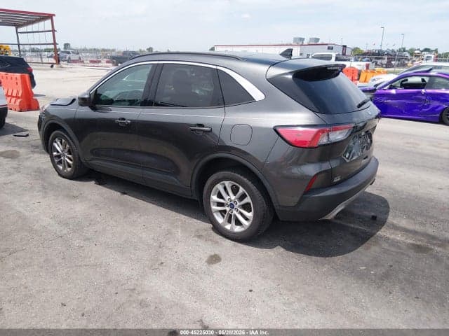 2020 FORD ESCAPE SE 3