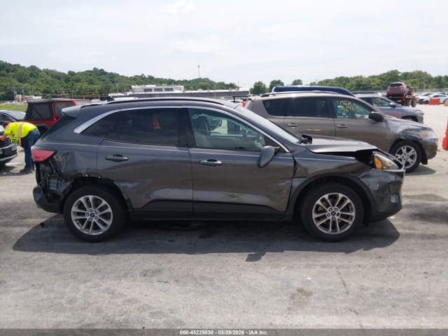 2020 FORD ESCAPE SE 6