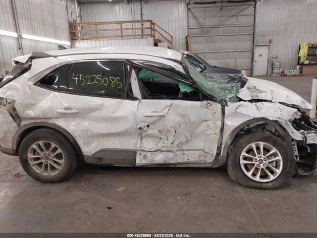 2022 FORD ESCAPE SE 13