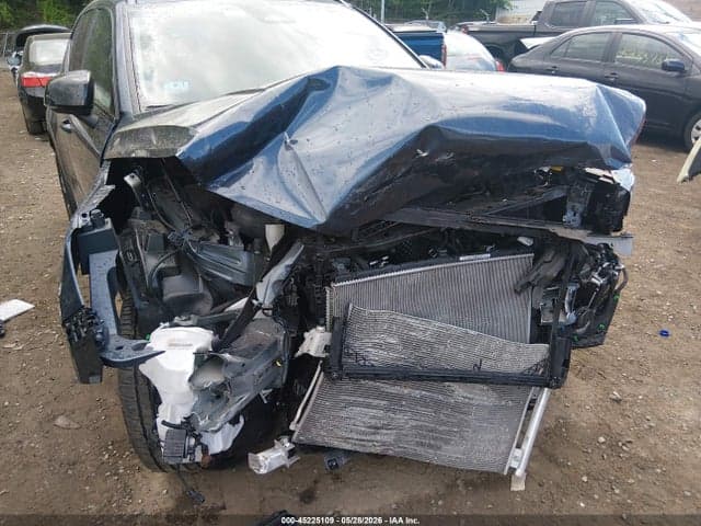 2026 VOLVO XC40 CORE, B5 AWD GAS (MILD HYBRID), DARK 6