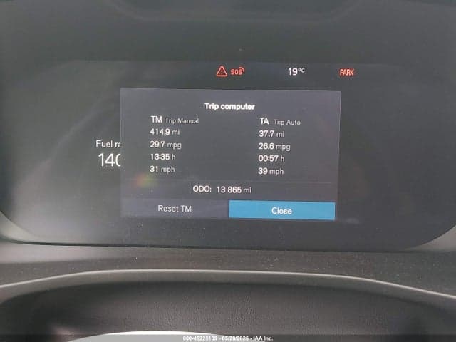 2026 VOLVO XC40 CORE, B5 AWD GAS (MILD HYBRID), DARK 7