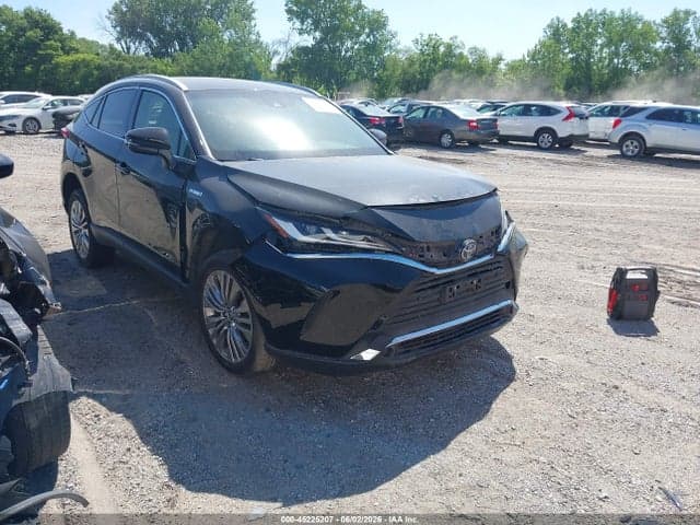 2021 TOYOTA VENZA XLE 1