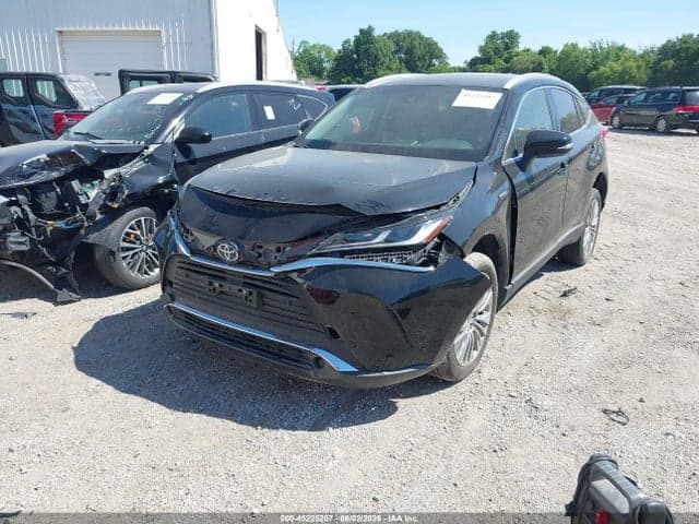 2021 TOYOTA VENZA XLE 2
