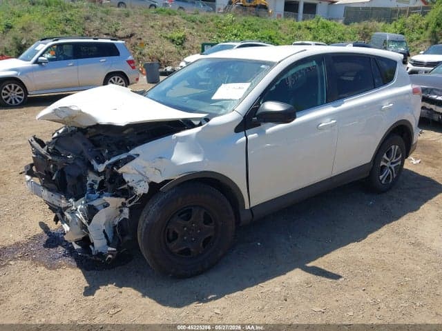 2017 TOYOTA RAV4 LE 2