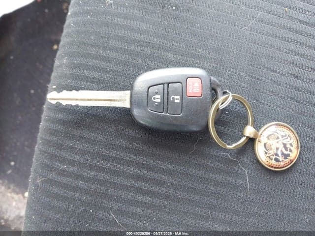 2017 TOYOTA RAV4 LE 11