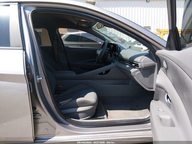 2023 HYUNDAI ELANTRA SEL 5
