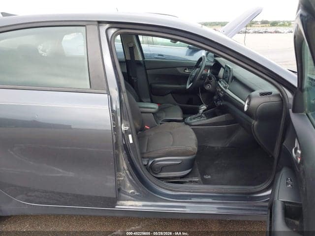 2019 KIA FORTE LXS 5
