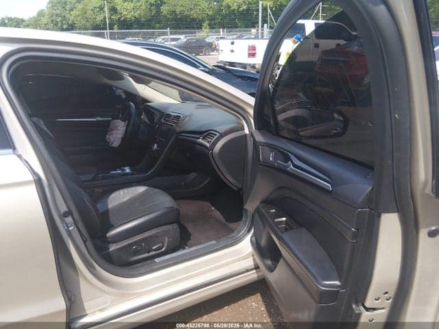 2017 FORD FUSION TITANIUM 5