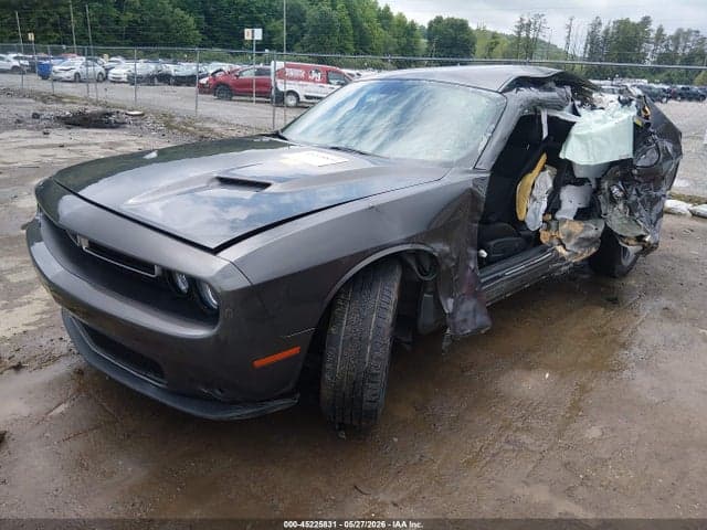 2019 DODGE CHALLENGER SXT AWD 2