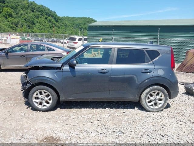 2020 KIA SOUL S 15
