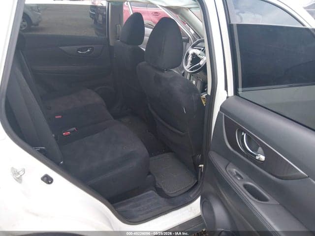 2016 NISSAN ROGUE SV 8