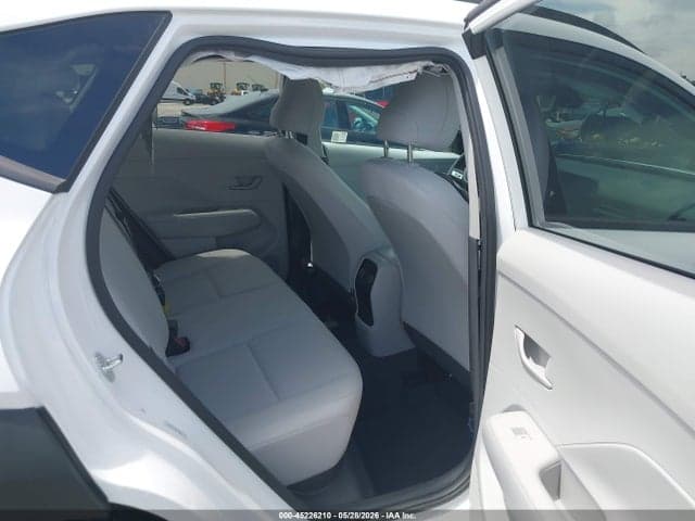 2024 HYUNDAI KONA SEL 8