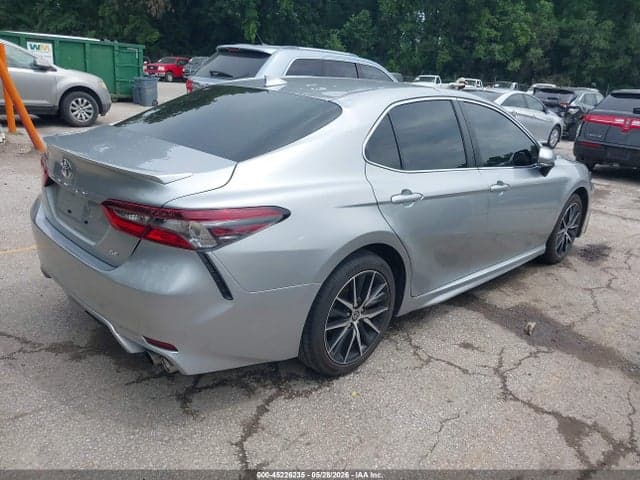 2023 TOYOTA CAMRY SE 4