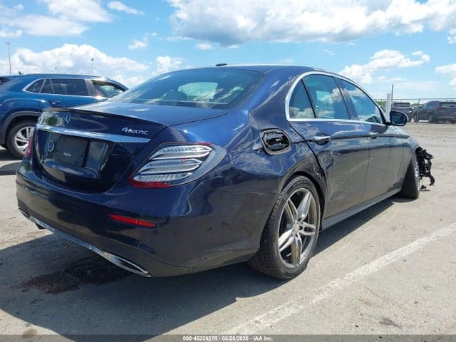2017 MERCEDES-BENZ E 300 4MATIC 5