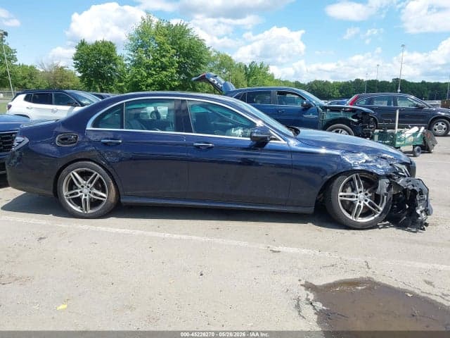2017 MERCEDES-BENZ E 300 4MATIC 7