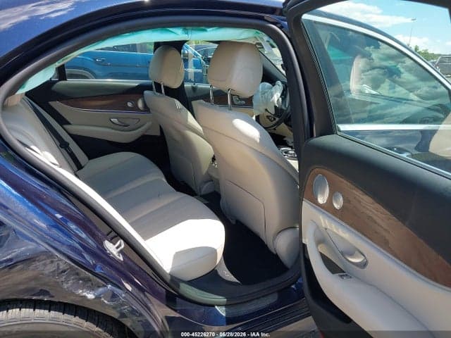 2017 MERCEDES-BENZ E 300 4MATIC 9