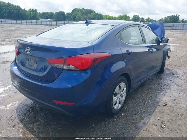 2016 HYUNDAI ELANTRA SE 4