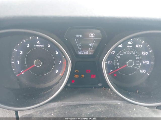 2016 HYUNDAI ELANTRA SE 7