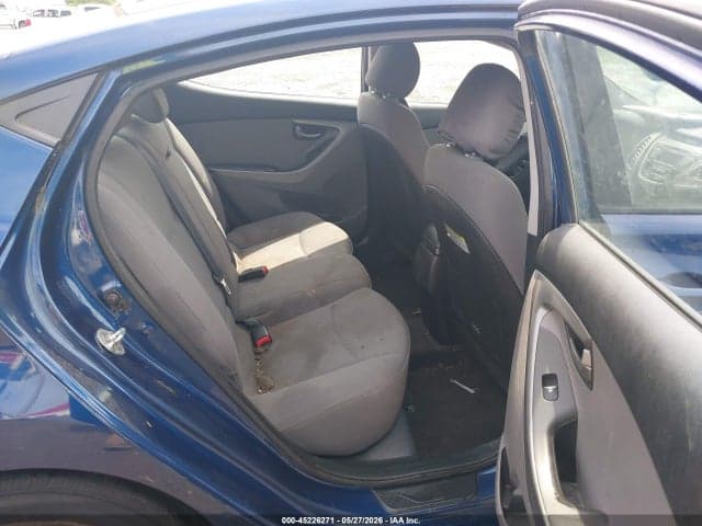 2016 HYUNDAI ELANTRA SE 8
