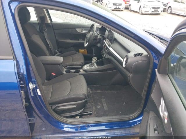 2022 KIA FORTE LXS 5