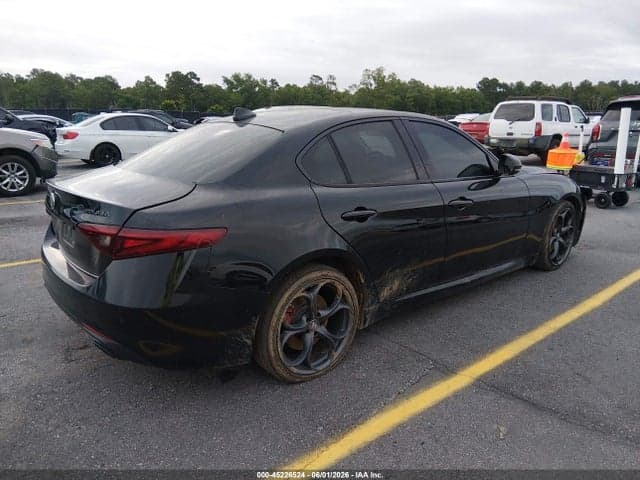2019 ALFA ROMEO GIULIA TI RWD 4