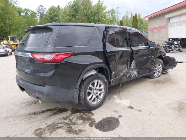2021 CHEVROLET TRAVERSE AWD LS 4