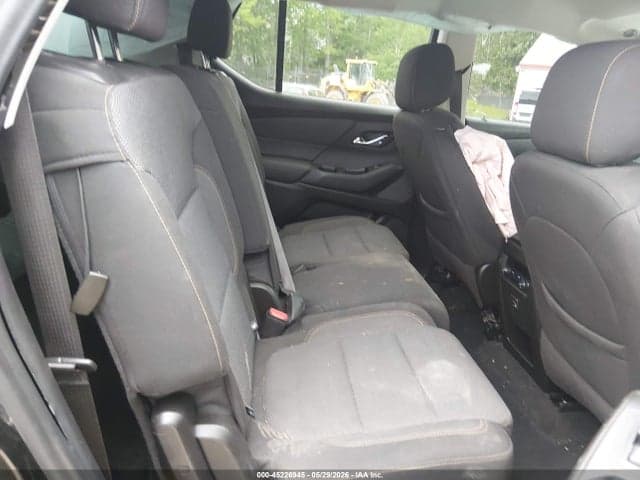 2021 CHEVROLET TRAVERSE AWD LS 8