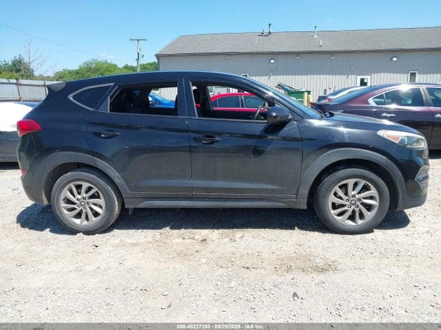 2017 HYUNDAI TUCSON SE 13