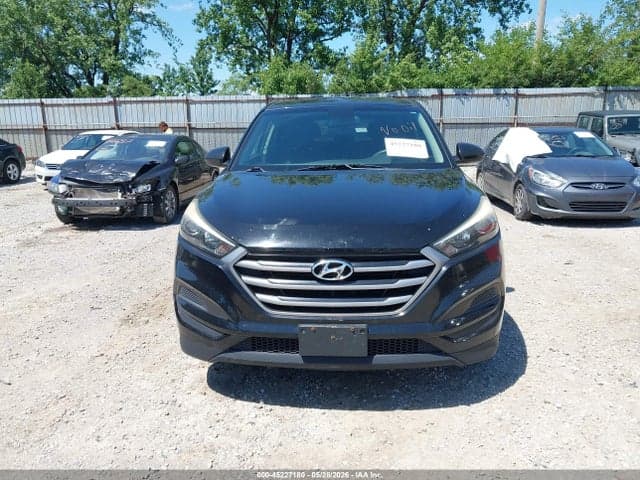 2017 HYUNDAI TUCSON SE 6