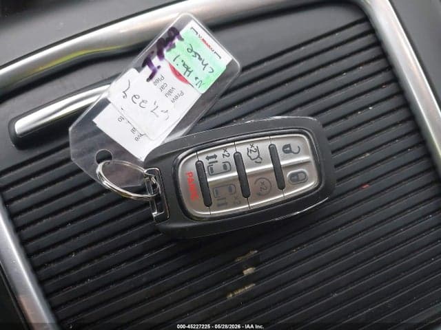 2024 CHRYSLER PACIFICA TOURING L 11