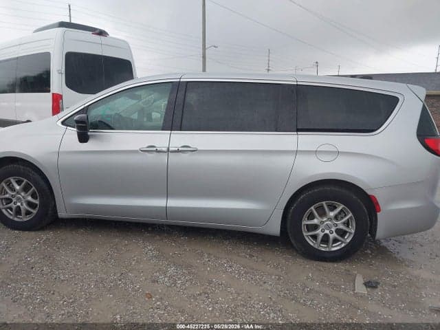 2024 CHRYSLER PACIFICA TOURING L 14