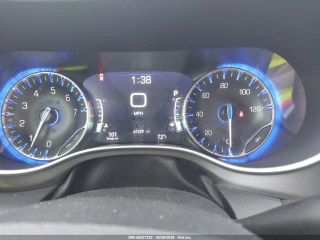 2024 CHRYSLER PACIFICA TOURING L 7