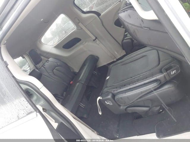 2024 CHRYSLER PACIFICA TOURING L 8