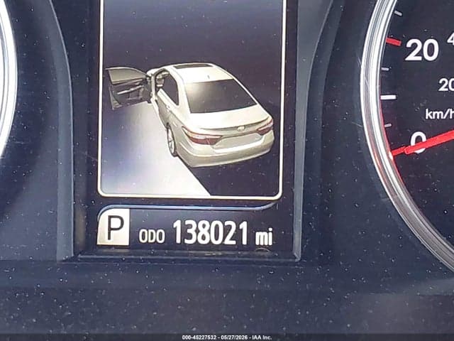 2016 TOYOTA CAMRY SE 15