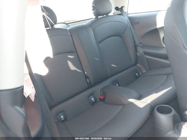 2024 MINI HARDTOP COOPER 8