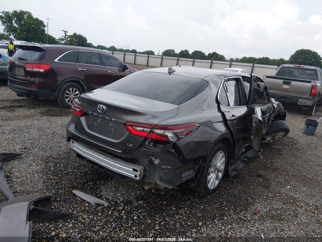 2021 TOYOTA CAMRY LE 4