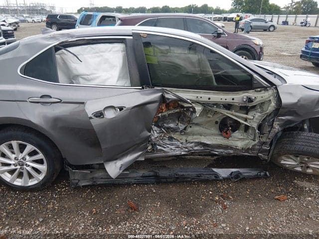 2021 TOYOTA CAMRY LE 6