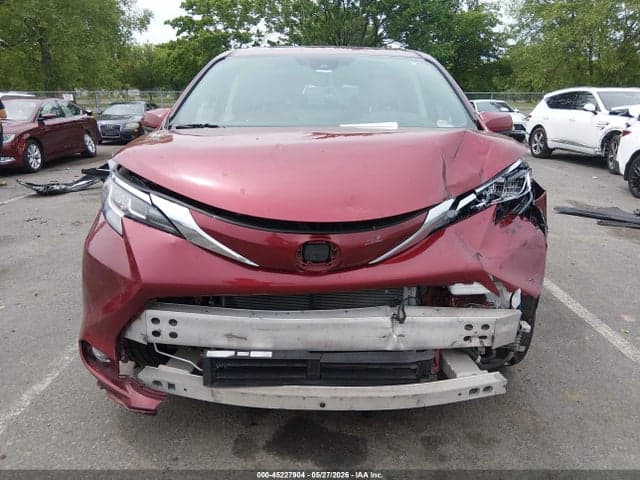 2021 TOYOTA SIENNA XLE 6