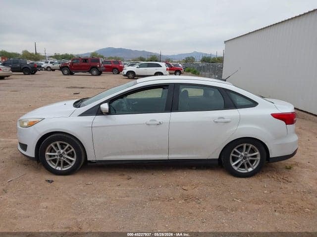 2016 FORD FOCUS SE 14