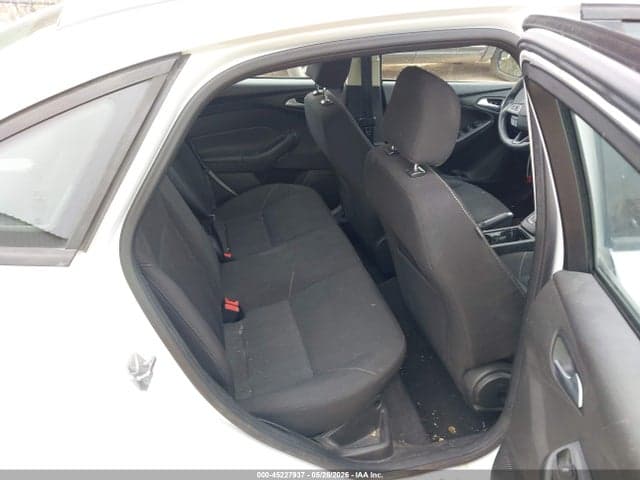 2016 FORD FOCUS SE 8