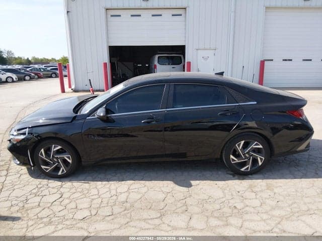 2024 HYUNDAI ELANTRA SEL 15