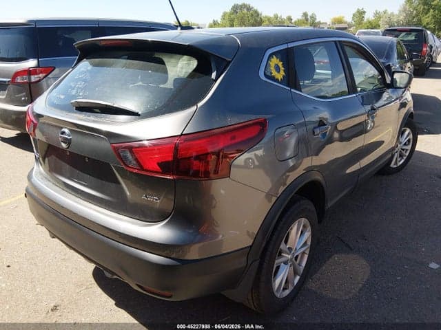 2017 NISSAN ROGUE SPORT S 4